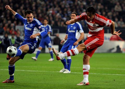 他在边路创 他在边路创